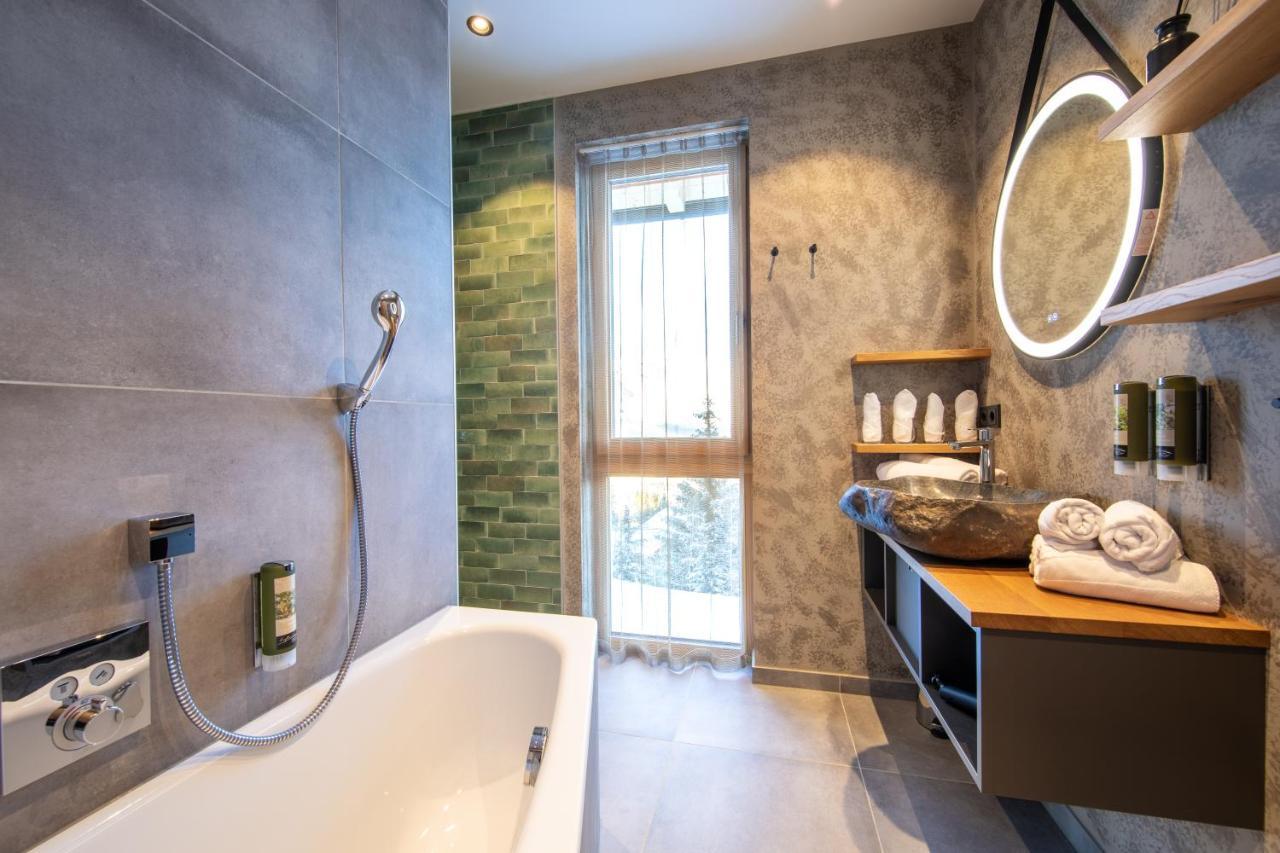 Hoeflehner Premium Eco Lodge Haus im Ennstal Dış mekan fotoğraf
