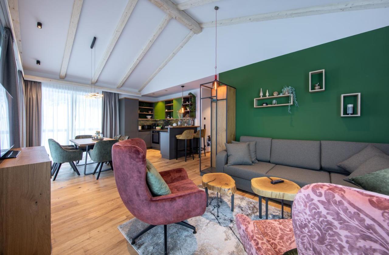 Hoeflehner Premium Eco Lodge Haus im Ennstal Dış mekan fotoğraf